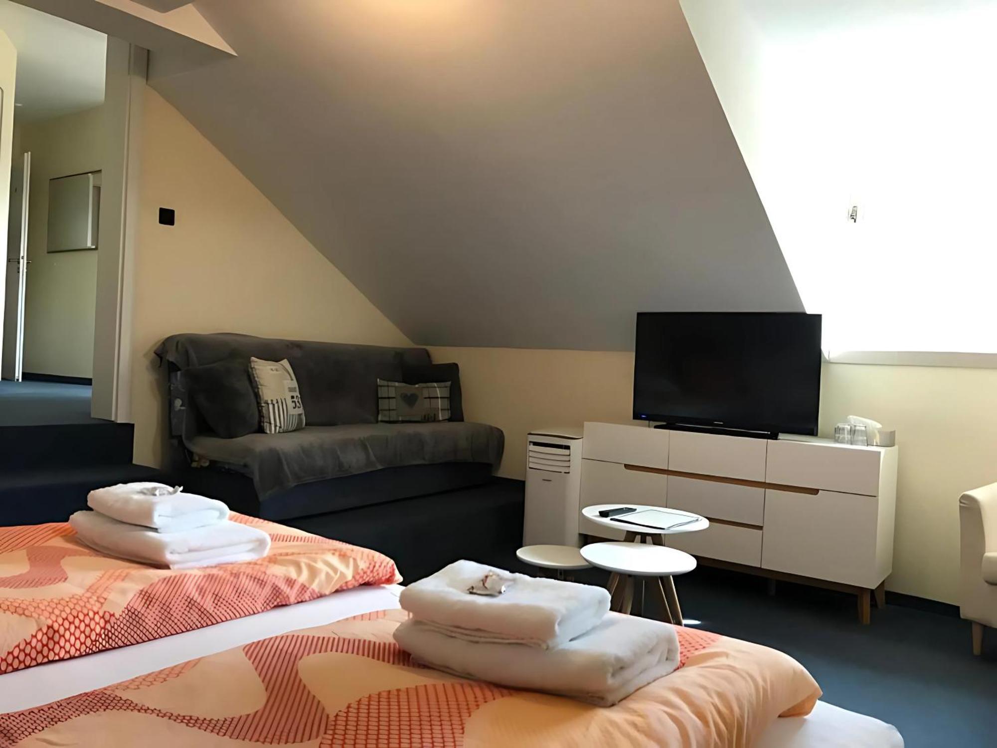 Elzblick Frühstückspension 3*